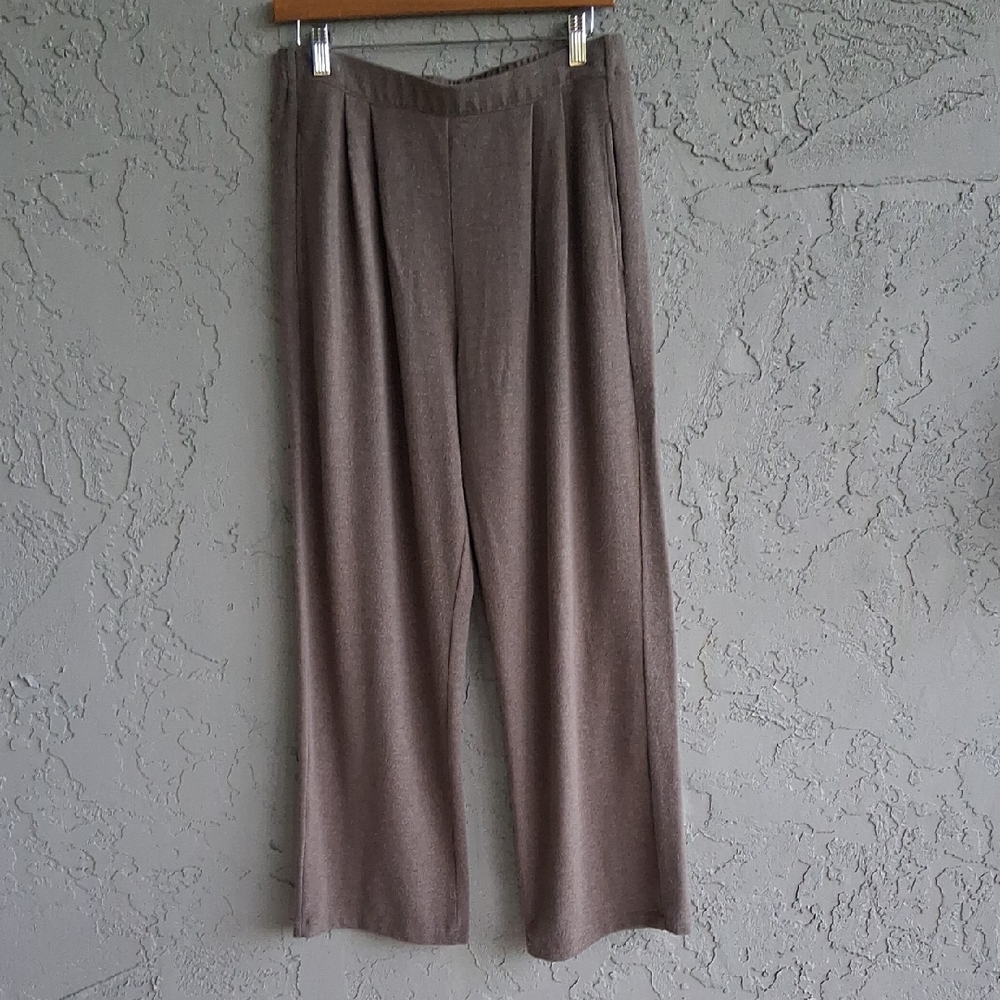 Velvet by Graham & Spencer Taupe Pants